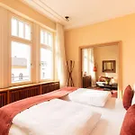 Hotel Orania.berlin *